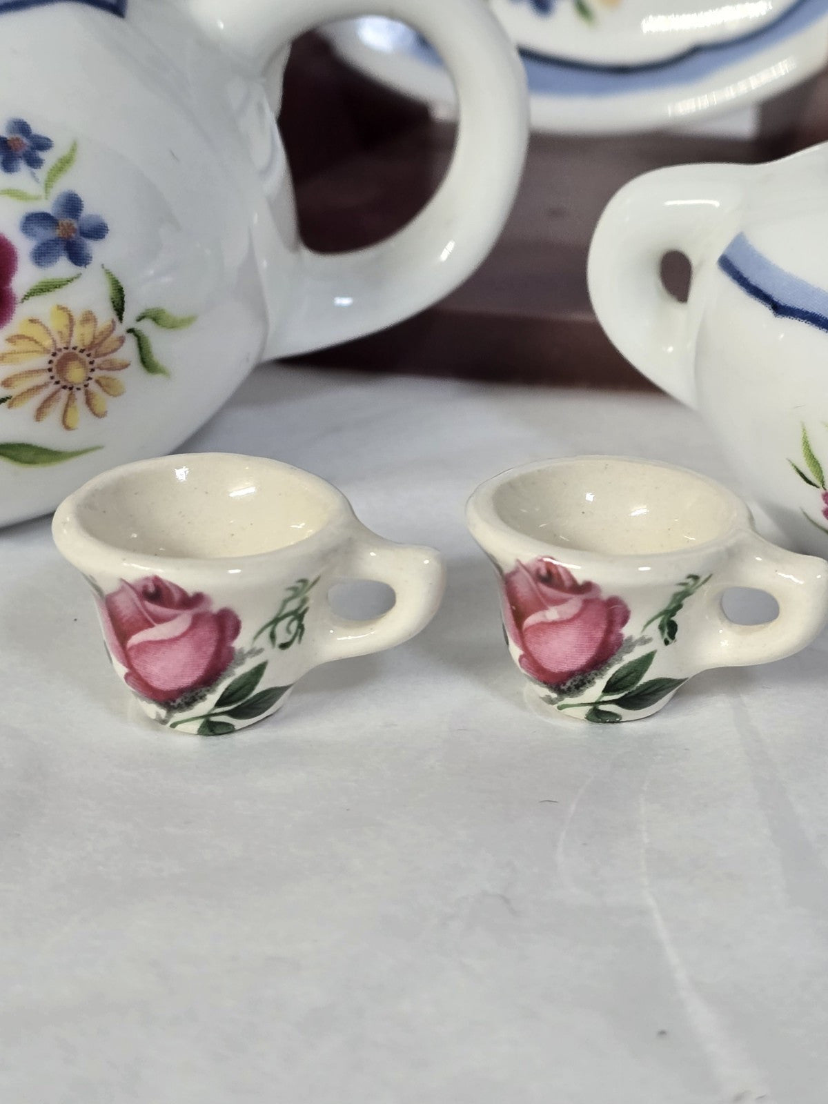 Miniature Tea Set - Japan - Teapot Creamer Sugar Bowl w Lid & Cups - 5 Piece