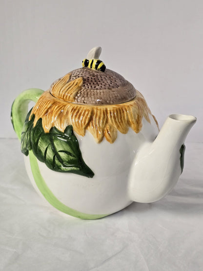 1993 Wang’s International Ceramic Sunflower Tea Pot With Bee Lid 