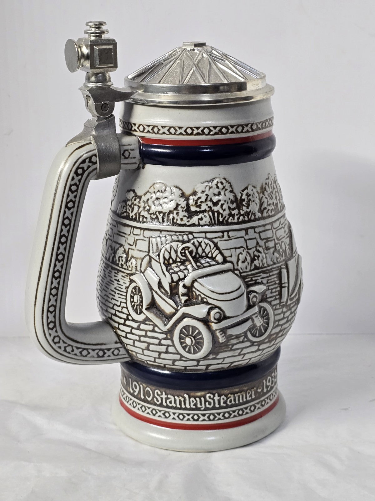 Vintage - Hand Crafter 1979 Antique Cars AVON Beer Stein Made In Brazil